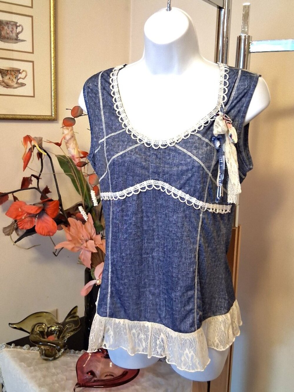 NWOT NESS Unique Lace Design Flowy Camisole Soft Stretch Summer Tank Top 8